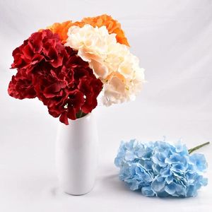 Dekorative Blumen 5pcs 5 Köpfe Hortensie Bouquet Hochzeit Weihnachtsdekoration gefälschter Hersteller Großhandel