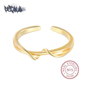 Wedding Rings Luxury 18-karat Gold Ring for Women Simple 925 Sterling Silver Plain Ring for Women Is A Stylish Adjustable Couple Ring 231222