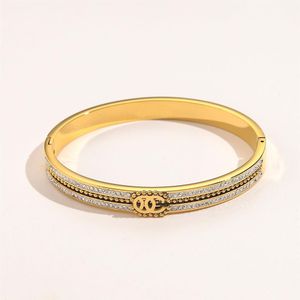 Klassische Modestil -Armbänder Frauen Bangle Luxus Designer Schmuck Kristall 18K Gold plattiert Edelstahlliebhaber Geschenk Bangles M348SS