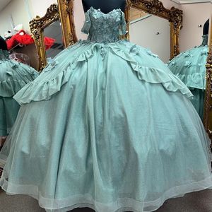 Minze grün glänzend vom Schulterballkleid Quinceanera Kleid Bogen Perlen Geburtstagsfeier Kleider Prom Kleider Vestido de 15 Anos