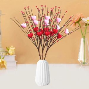 Decorative Flowers Artificial Red Berry Heart Shape Flower Simulation Bouquet Lifelike Home Decor For Valentine's Day Housewarming Party