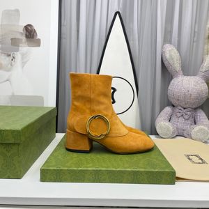 Famous designer shoes Booties square heel Delicate and delicate Elegance sheepskin Women's ankle boots for blonde hair