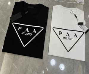 イタリアの夏のメンズデザイナーTシャツカジュアルミラノマンレット付きレタープリント半袖