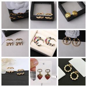 S Designer Earring Brand Letter Ear Stud Women Fashion Earrings for Wedding Party Gift Jewelry Accessories High Quality 20style