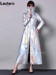 Lautaro Spring Autumn Long Luxury Shiny Reflective Holographic Patent Pu Leather Trench Coat for Women European Fashion 231221