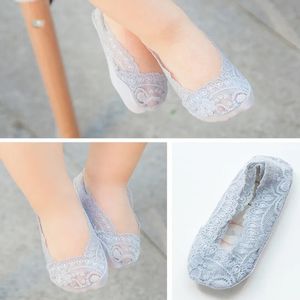 10Prairs/Lot Baby Boat Socks Hollow Out Lace Invisible Short Socks Solid Kids Ankel Sock 1-12 år 231221