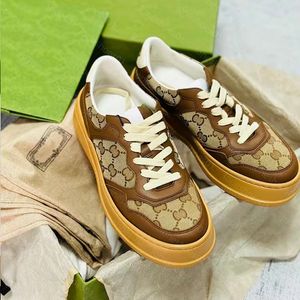 Designer Sports Board Shoes Classic Sneakers Printed Lace Up Man Sports Old Flower Brodery Dad Shoes Printed Woven Women's Thick Sole Casual