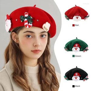 Boinas 2024 Papai Noel Ano Ano Vermelho Lã Mulheres Autumn Hat Withat Fashion Fashion All-Match Student Sweet pintado por atacado