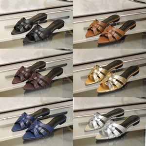 Fashion Luxury Women's Genuine Leather Sandals Slifors Flower Slifor in pelle in gomma Simpugni Summer Scarpe da spiaggia Black Brown 45 Colori disponibili in dimensioni 35-43