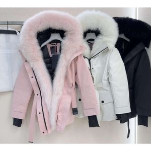 「本物のキツネの毛皮のトリミングフードを備えたスタイリッシュな女性のダウンパフジャケット - ファッショナブルで居心地の良い衣装のための暖かい冬のコート」