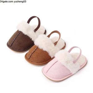 Walkers First Walkers Newborn 2023 Autumn Winter Baby Girls Boys Indoor NonSlip Soft Bottom Animal Pattern Baby Shoes Home Slippers