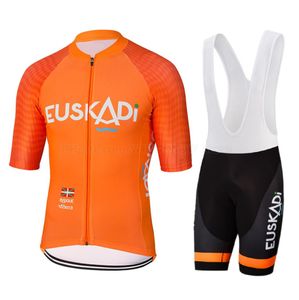 2020 Nuovo Orange Pro Cycling Team Jersey Set Men Set Men Summer Outdoor Sport Bicycle Racing Bib Cinting Shorts traspirante padie ropa DE1106706