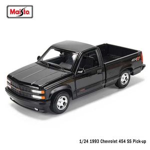 Electric/RC Car Maisto 1 24 1993 Chevrolet 454 SS Pick-Up Simulation Alloy Car Model Crafts Decoration Collection Toy Tool Present Birthday Presentl231223