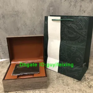 Designer Mens Watches Boxes Watch Watch Papers Wood Festival Case di regalo Utilizzo 15400 15710 15703 26703 26470 15202 Tag della scheda opuscolo e scatole di orologi svizzeri