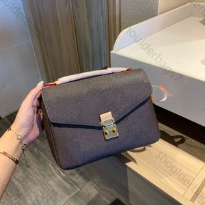 kvinnors brun designer väska satchel klaff messenger väskor hög kvalitet läder axel väska kvinnor lyxiga handväskor 2 storlekar varumärke plånbok små plånböcker kvinnors shoppingväska