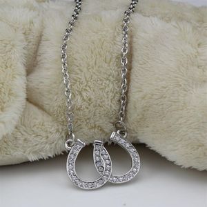 Lead and Nickel Jewellery Double Horse Shoe Pendant Necklace Equestrian Horseshoe Jewelry Decorated with White Czech Crystal236i