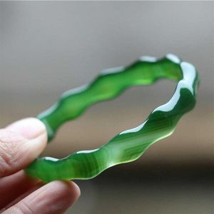 Chinese Natural Emerald Green Chalcedon Hand geschnitzt Bambus Wasser Ripple Armband Mode Schmuck Frauen Grüne Achate Bracele203a