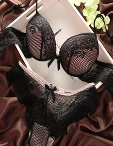 Lace Bra Sets A B C Cup Bras and Panties Women Fashion Sexy Thin Deep Vneck Push Up Underwear Retro Solid Color Bra Set3620917