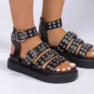 Sandálias de verão punk punk intensificado feminino feminino impermeável sapatos rebitados motocicleta gótica plataforma plana moda slide