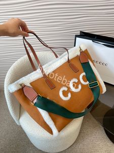 Naylon kayış jackie tote lüks tasarımcı omuz çantaları kadın moda kılıfları deri çanta crossbody çanta ünlü bayan cüzdan cüzdanlar hobo debriyaj çantaları cüzdan 42*33cm