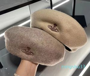 Designer Woolen Beret mit gesticktem Muster warme Hüte für Mann und Frauen