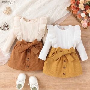 Saias Autumn Kids Girls Roupas Setes Solid Pit Stripe Fly Manga com mangas compridas Top de mangas compridas+Corduroy Salia curta 2pcs Crianças trajes de roupas YQ231223