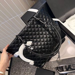 28cm Designer Women Vintage Shopping Shoulder Bag Large Capacity White/Black Application Diamond Lattice Quilted Leather Knot Strap Purse Airport Tote Handbag