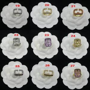 ALPHABET Diamond Ring Celebrity Style Banquet Banquet Anelli di nozze premium Impegno di San Valentino Lady Jewelry coppia squisito gift di gioielli anniversario