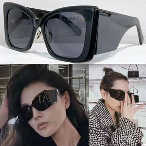 Womens Casual Fashion Solglasögon SL M119 F Kvinnor Luxur Designer Holiday Glasses Casual Fashion Storlek 53-19-135 med Original Box340W