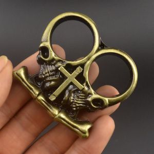 Salvar vidas All Metal Tools Rings Cartoon Anti-lobo e autodefesa Chave de sobrevivência pendente de mão branca essência de osso branco dois dedos 2221D