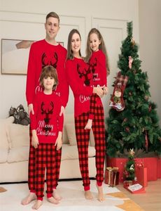 Familjsmatchande kläder Julpyjamas Familj Matchande kläder Father Mother Kids Baby Xmas Sleepwear Mommy and Girl Family CHR3424253