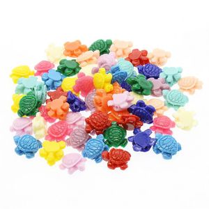 100pcs Mix Color Carving Little Seeturtle Korallenperlen 12 mm losen kleinen Schildkröten Korallenperlen DIY -Schmuck machen Accessoires262b