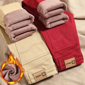 Męskie dżinsy męskie ciepłe polar Khaki czerwone dżinsy 2023 NOWOŚĆ BIZNES MODY STRING SLIM FIT DERNIM GRUGA Casual Pants Męskie spodnie Męskie Brand J231222