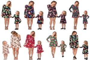 Mamma och jag familj matchande kläder mamma och dotter matchande klänningar julhjort tryckt klänning familj look barn Clothe1305584