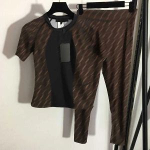 23ss yoga trackuitsuits designer brand women f stampare lettere t-shirt corto t-shirt leggings set di abiti da donna di alta qualità