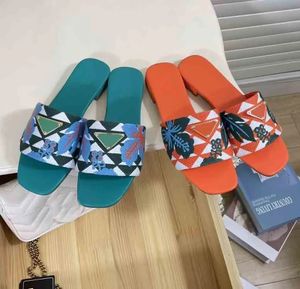 Summer slipper slide women triangle sandal graphic prints flats geometric logo-plaque slides embroidered fabric slip on Sandals outdoor flat with box