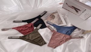 Новые низкоказовые бриллианты Thong Sexy T-Back Women Thongs Rhine G-String Letters Shorts Танни фитнес-треугольник PANTIS2187178