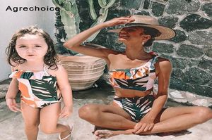 Mor och dotter baddräkt Mamma och jag badkläder Bikini Familj som matchar baddräkter Baddräkter Summer Beachwear Swimming Suit T6728744