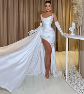 Elegant White Evening Festzugskleid 2024 trägerloser ärmellose Seitenschlitz Satin Prom Geburtstag formelle Kleider Vestidos de Feast Robe de Soiree Casamento