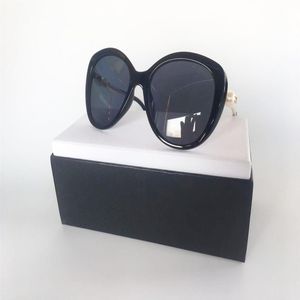 Fashion Pearl Designer Sunglasses de alta qualidade Brand Sun Glasses Metal Metal Mulheres Eyewear 5 Color330G
