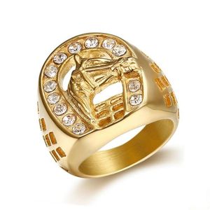 Pierścienie klastra Hip Hop Micro Pave Rhinestone Out Bling Horse Ring Ip Gold Titanium Stal nierdzewna dla mężczyzn Jewelry296s