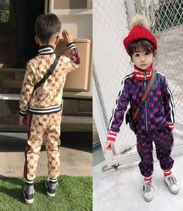 Fashion Kids Designer Tracksuit Sets Set Lettere di stampa di lusso Jackets Joggers Stenshirt sportivo Casual Spethirt Girls Boys Abbigliamento SuitAbl3104511