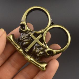 Life-saving All Metal Tools Rings Cartoon Anti Wolf and Self-defense Key Pendant Survival Hand Clasp White Bone Essence Two Finger227I