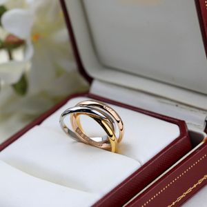Anel Ring Ring Rings de luxo para mulheres jóias Design de jóias Design de moda de Natal Jóias Versáteis Rings Versátil Presente de Natal Szie 6-10 3 Estilos muito legais