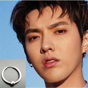 Kpop DNA Korean V Simple Men's Round Titanium Steel örhängen Herrsmycken Tillbehör Hipster Rock Style Punk Circle EA286X