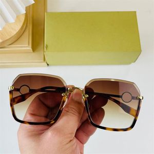 Italy Series Casual Sunglasses For Men and Women Designer Semi-Rimless Square Check temple decoration Sun Glasses Oculos de sol UV203O