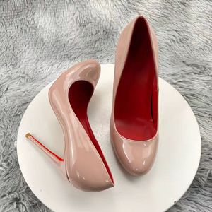 2024 Primavera/verão Novos sapatos de designer de luxo redonda de couro de laca de laca de salto alto de salto alto de moda vermelha de moda feminina