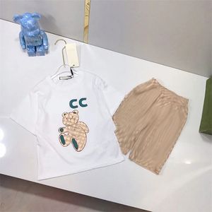 Set di abbigliamento di lusso Maglietta per bambini Maglietta nera Monogrammed short British Fashion Summer Childrens Treasures and Girls Cotton Two Piece Little Bear Aaaaa