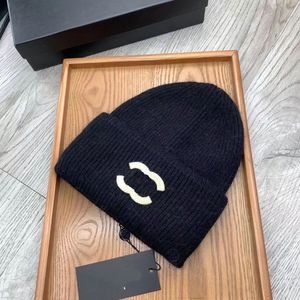 Beanie Tasarımcı Beanie Lüks Tasarımcı Beanie Düz Renk Desen Örgü Şapk Kış Sıcak Şapka Yün Yumuşak Renk Güzel