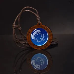 Collane a pendente dodici segni zodiacali collana sospesa con telaio di legno Blu scintillante Immagine a stella per amici a cui piace